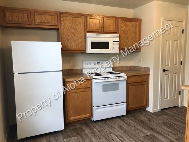 Photo - 1029 W Pine Ave