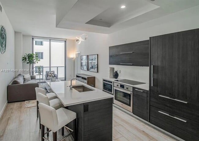 Photo - 55 SW 9th St