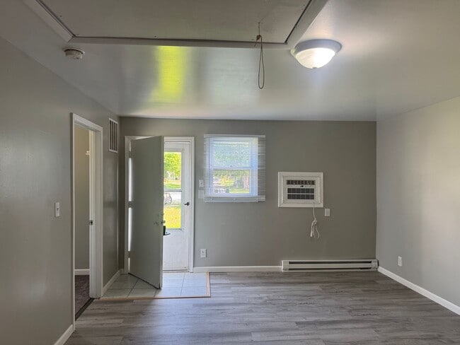 Photo - 319 E College St Unit #2