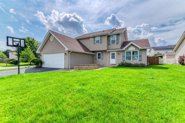 Photo - 1413 Skylark Ln