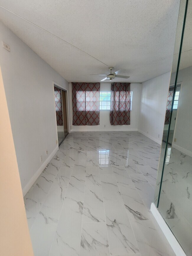 Photo - 3051 N Course Dr Unit 404