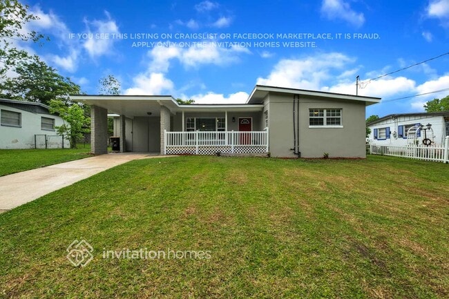 Building Photo - 8061 Delaroche Dr