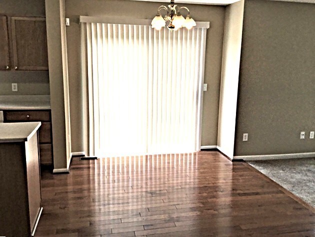 Photo - 135 Easton Manor Dr Casa