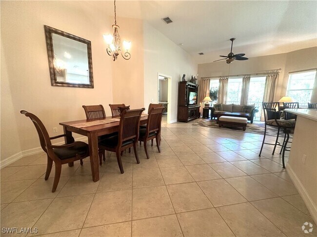 Building Photo - 1634 Tarpon Bay Dr S Unit 202 Rental