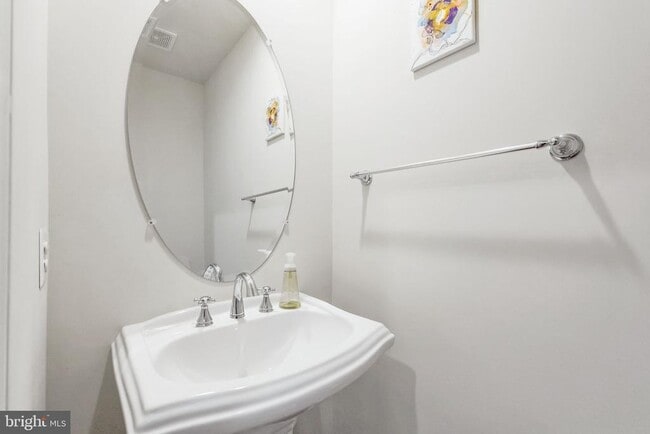 Photo - 13707 Petrel St