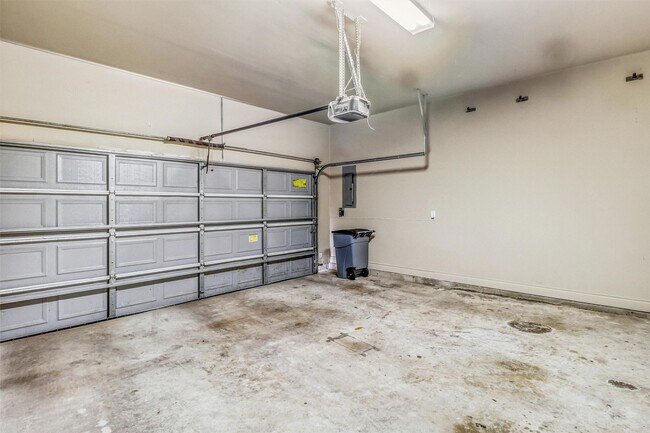 Photo - 9113 Creekstone Lake Dr