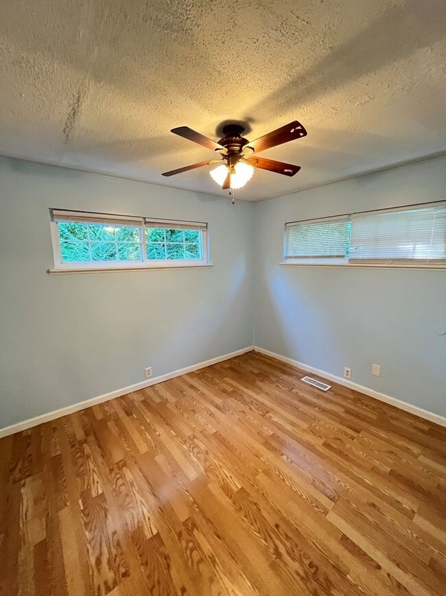 Photo - very private 3 bedroom 1.5 bath rental hom...