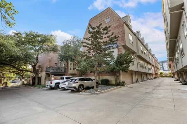Building Photo - 1500 Pecos St Unit 7 Rental