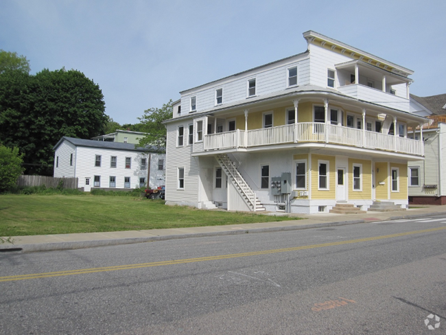 Building Photo - 30 Hunters Ave Unit 30-2 Rental