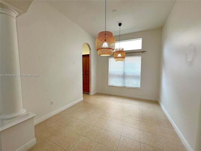 Photo - 4808 SW 183rd Ave