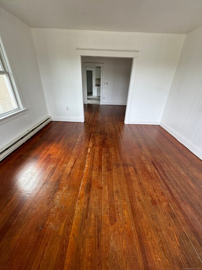 Photo - 79 E Main St Unidad 2