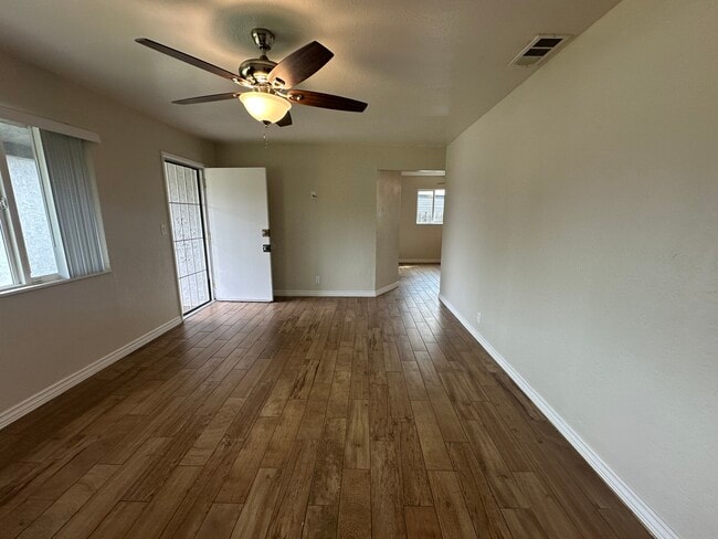 Photo - 539 S Gertrude Ave