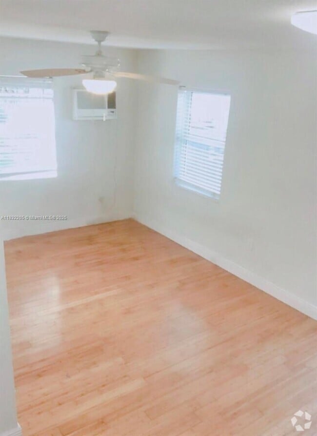 Building Photo - 894 80th St Unit 1 Rental