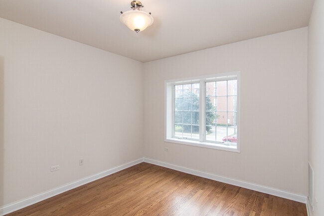 Photo - 6493 N Northwest Hwy Unit 208