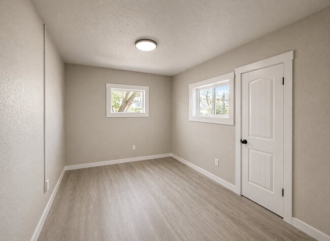 Photo - 516 N Hudson Ave