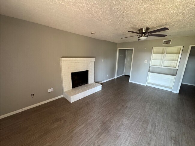 Photo - 13611 Ravensway Dr Unit B