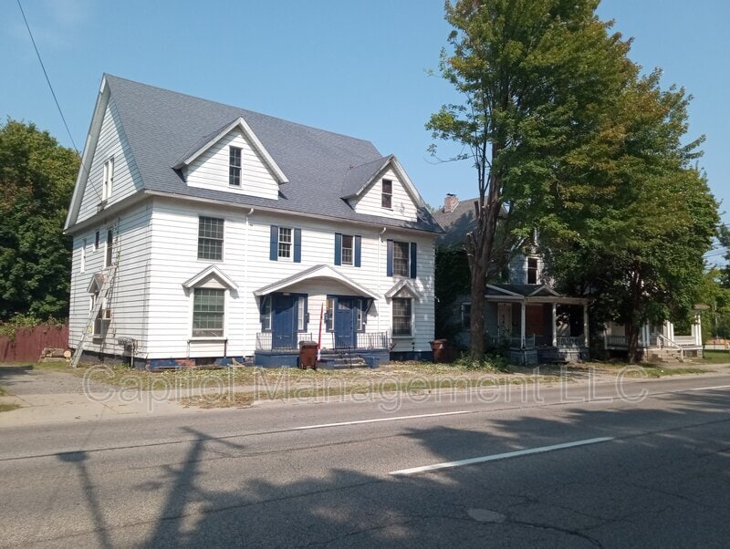 Photo - 316 West Saginaw Street