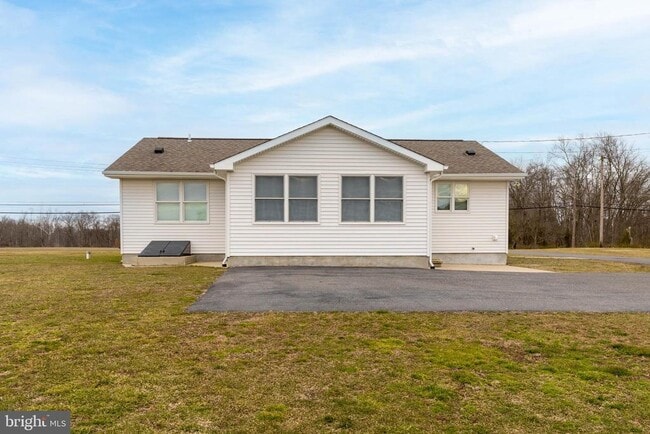 Photo - 413 Red Lion Rd
