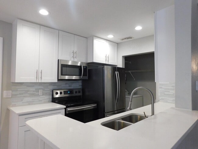 Photo - 1077 S Hiawassee Rd