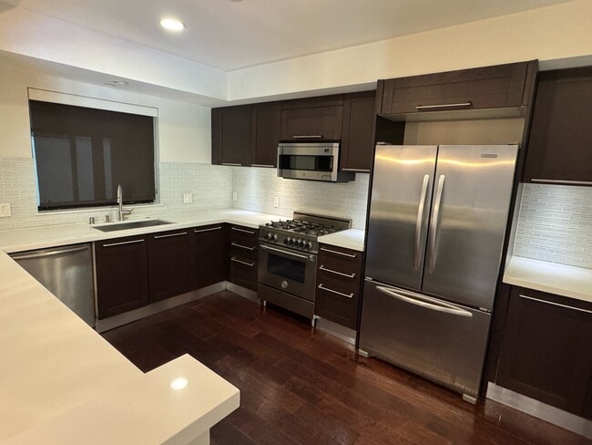 Photo - 1636 S Beverly Glen Blvd