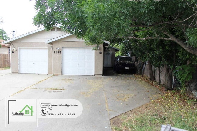 Photo - 1108 Grange St