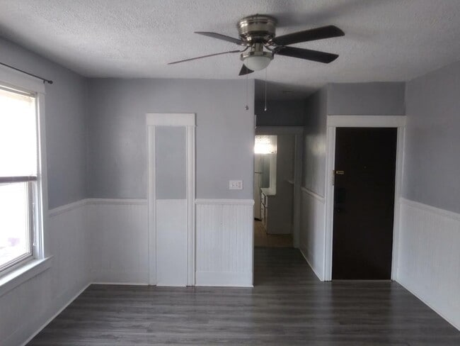 Building Photo - 48 Covell St