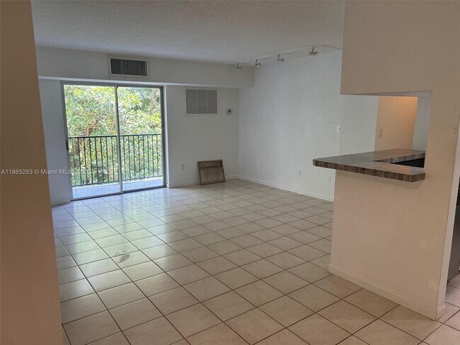 Photo - 2201 Brickell Ave Unidad 69