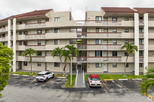 Photo - Indian Lake Village 2