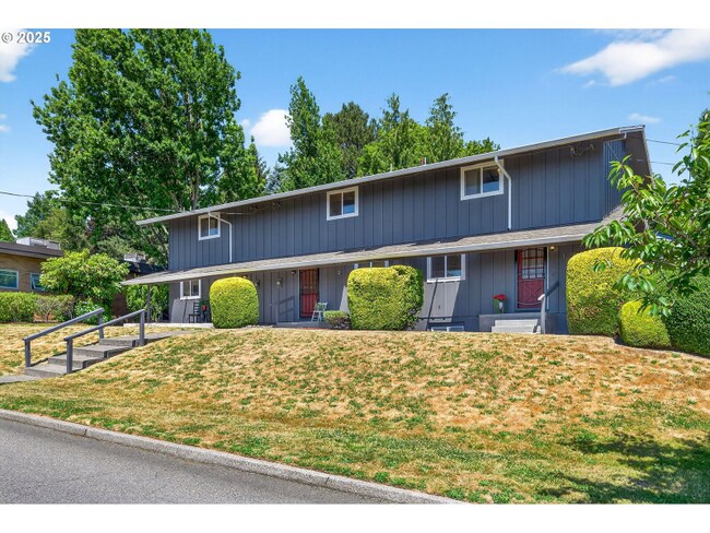 Building Photo - 1411 SW Dewitt St Unit 1 Rental