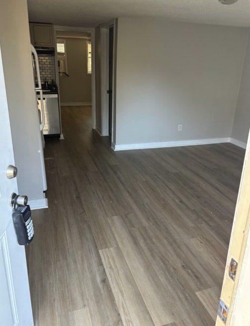 Photo - Charming 1-Bedroom Retreat in Vibrant Nashville – Cozy 720 Sq Ft Haven with Garage Access!