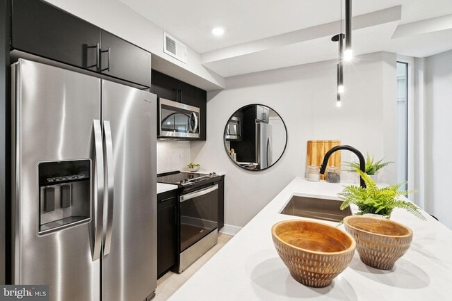 Photo - 6604 Ridge Ave Unidad 411