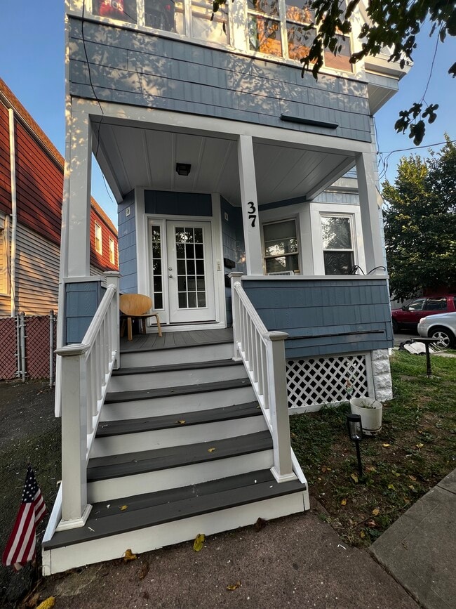 Photo - 37 E Passaic Ave Unit 5 Bedroom Apt