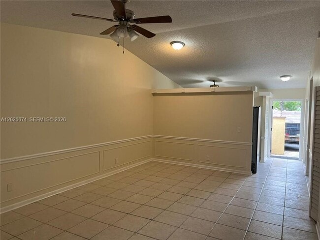 Photo - 551 NW 46th St
