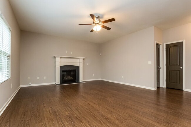 Photo - 261 Chandler Bluff Ct SE