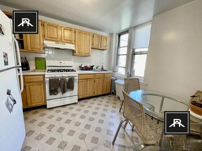 2 bedroom in Brighton MA 02135 - 2 bedroom in Brighton MA 02135 Condo Unit 2
