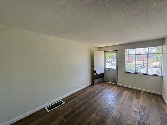 Photo - 9285 E 14th Ave
