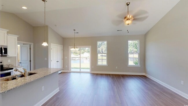 Photo - 8 Wimbledon Ct