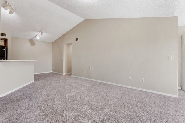Photo - Venetian Place - 833 Unit 833