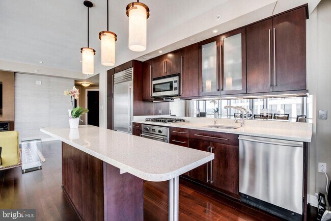 Photo - 1111 19th St N Unidad 2505