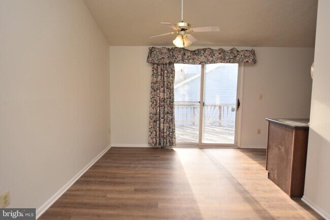 Photo - 3863 Beech Down Dr