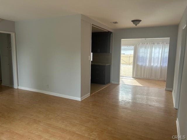 Photo - 17430 Martha St