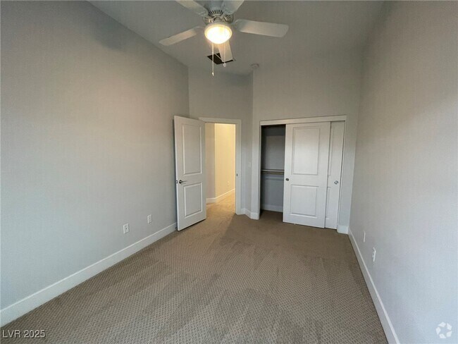Building Photo - 10557 Ridge Glow Ave Rental