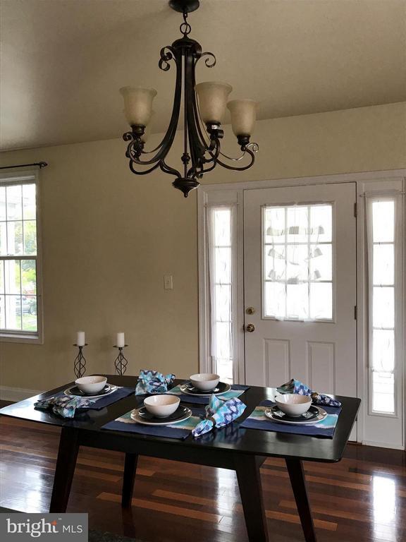 Photo - 2022 S Glebe Rd