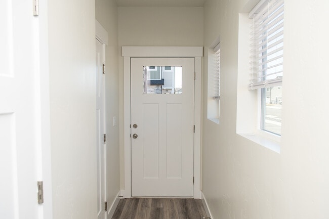 Photo - 106 W 425 N