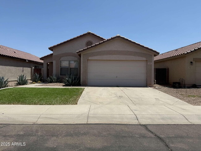 Building Photo - 679 W Jardin Dr Rental
