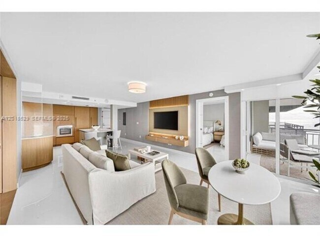 Photo - 400 South Pointe Dr Unidad 400 S Pointe Dr #1501