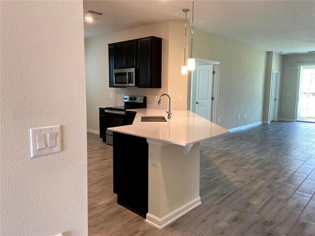 Photo - 1358 Lassen St