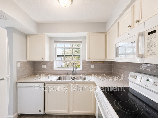 Photo - 4511 3rd St Cir W