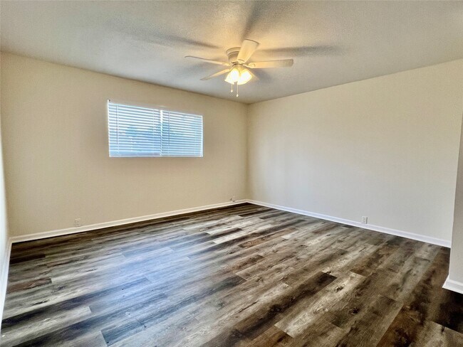 Photo - 2101 Fountain View Dr Unidad 76