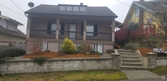 Building Photo - R and B Properties Rental